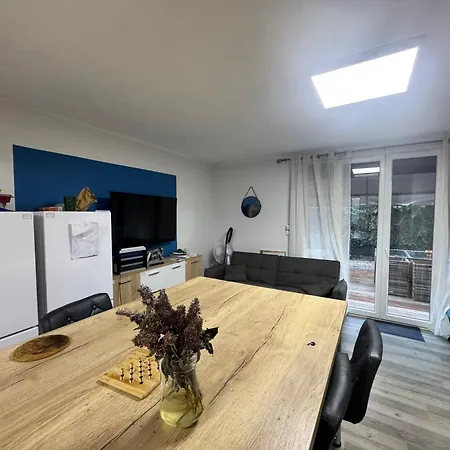 Nyaraló Maison Cuisine Equipee Et Jardin Potager Alès